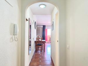 Kép Costa Del Sol Seaside Studio - 5 Mins From Beach szállásáról Fuengirolában a galériában