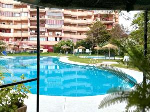 The swimming pool at or close to Costa Del Sol Seaside Studio - 5 Mins From Beach