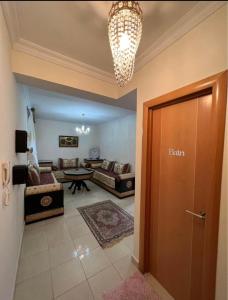 Χώρος καθιστικού στο Appart face au grand stade de Tanger