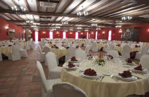 Restaurace v ubytování Hotel Rural Romero Torres + 23 fotografií
