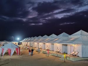 Fotografie z fotogalerie ubytování Desert Fort Resort v destinaci Sām