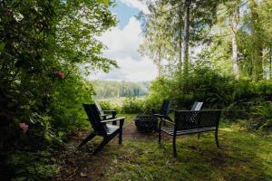 Zahrada ubytování Spacious North Cascades Riverside A-Frame with Mt Baker Views - Dog-Friendly