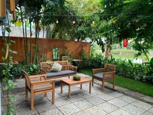 Zahrada ubytování Laoxao Lakeview Homestay