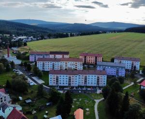 Nespecifikovaný výhled na hory nebo výhled na hory při pohledu z apartmánu