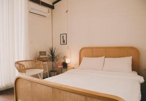 Postel nebo postele na pokoji v ubytování เผลอสุขใจ Cafe and Bad - Plursukjai