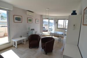 HELIANTHE - Superbe appartement avec terrasse vue mer et Chateau au Port de Nice