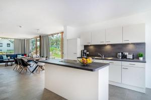 Gallery image of Architektenhaus c1 mit Seesicht in Öhningen