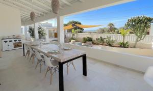 En balkon eller terrasse på La Casa Al Mare