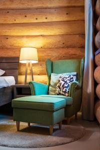 Istumisnurk majutusasutuses Chalet Piros Tale - Sauna - Jacuzzi - Beautiful scenery - Kids playground - In the forest