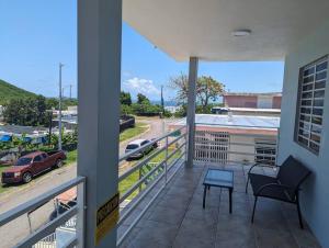 Balkón nebo terasa v ubytování Cómodo y acogedor en Fajardo con vista al mar