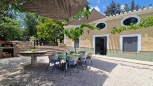 Budova, kde se prázdninový dům nachází