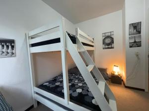 Postel nebo postele na pokoji v ubytování Appartamento Ticino + 18 fotografií