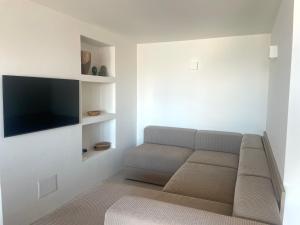 Gallery image of Strepitoso 4 Camere da letto e Terrazza Vista Mare in Capo Coda Cavallo