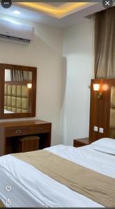 Gallery image of سما راف للشقق المخدومة التصنيف اقتصادي in Al Qurayyat +8 photos