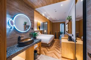 Foto Pekingis asuva majutusasutuse Qiu Guo Hotel Xidan Financial Street Beijing galeriist