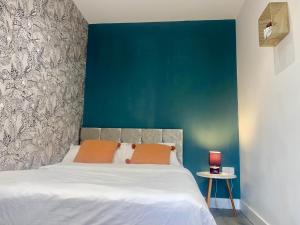 Ένα ή περισσότερα κρεβάτια σε δωμάτιο στο Apartment 2 +6 φωτογραφίες