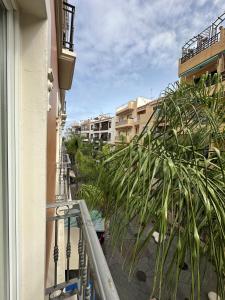 Ein Balkon oder eine Terrasse in der Unterkunft Hotel RF Astoria - Adults Only