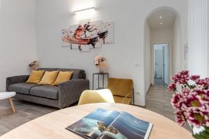 A seating area at Serenity - Sweet Dreams in Florence