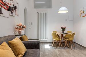 A seating area at Serenity - Sweet Dreams in Florence