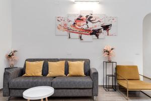 A seating area at Serenity - Sweet Dreams in Florence