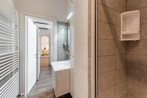 A bathroom at Serenity - Sweet Dreams in Florence