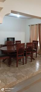TV a/nebo společenská místnost v ubytování Lemasika Home