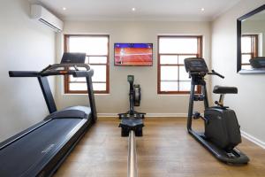 Fitness centrum a/nebo fitness zařízení v ubytování The Plettenberg Hotel