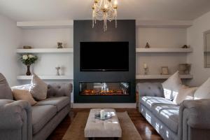 Χώρος καθιστικού στο Modern 3 bedroom house with parking