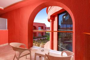 Pickalbatros Laguna Vista Aqua Park - 24 HRS All Inclusive内部或周边的泳池