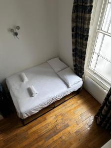FG2- Mezzanine Flat Fits 3 Near Hyde Park
