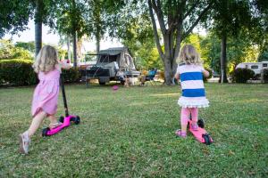 
Children staying at Discovery Parks - Lake Kununurra
