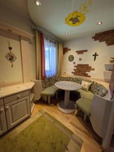 Istumisnurk majutusasutuses Pension Kirchleitn