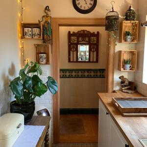 Kuchyň nebo kuchyňský kout v ubytování De boerderij van Toon en Jeroen + 29 fotografií