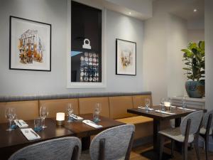Posezení v ubytování Glasgow Marriott Hotel