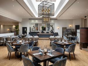 Posezení v ubytování Glasgow Marriott Hotel