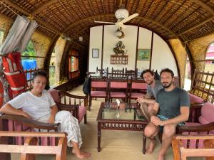 入住Thara's Houseboat的客人