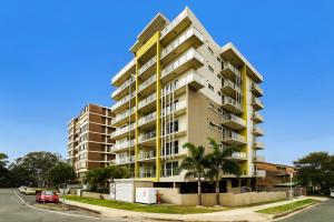Gallery image of Suttons Beach Apartments in Redcliffe