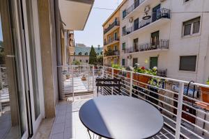 Balkón nebo terasa v ubytování Urban Oasis