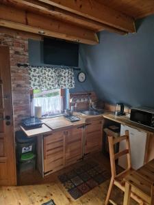 Dapur atau dapur kecil di Pensjonat Gościniec Szczyrk , z sauną i jacuzzi