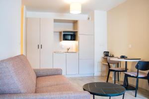 Kuchyňa alebo kuchynka v ubytovaní Twenty Business Flats Lille - Bayard
