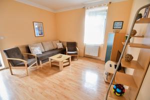 Posedenie v ubytovaní Apartmány Ados