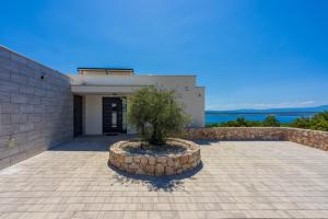 Nespecifikovaný výhled na moře nebo výhled na moře při pohledu z vily