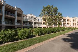 Budynek, w którym mieści się apartament