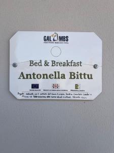 a white box with the words bed and breakfast amontoria belt at B&B da Antonella in Samughèo