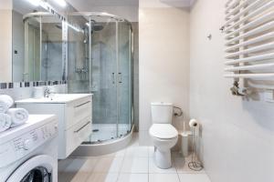 Zdjęcie z galerii obiektu Apartament LOFT 4 osoby, balkon, miejsce postojowe w Krakowie