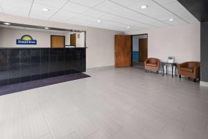 Vstupní hala nebo recepce v ubytování Days Inn by Wyndham Hornell NY