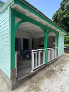 Balkón nebo terasa v ubytování Appartement paisible avec jardin
