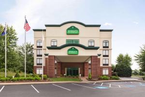 una representación del hotel Westerly en Wingate by Wyndham Louisville East, en Louisville