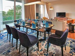 TV a/nebo společenská místnost v ubytování Rixos The Palm Hotel & Suites - Ultra All Inclusive