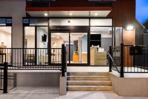 Fotografie z fotogalerie ubytování Days Inn by Wyndham Staten Island v destinaci Staten Island